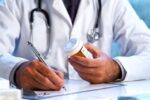 علیپور: فروش دارو در مطب ممنوع است