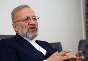 متکی: جنگ زمینی علیه ایران بلوف است