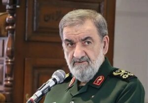 محسن رضایی: اجازه باز شدن مسیر دوم در تنگه هرمز را نخواهیم داد