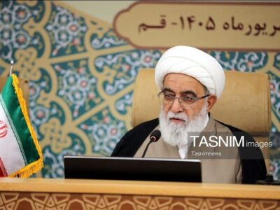 مدیران حوزه باید برای طلبه پناهگاه و پدر مهربان باشند