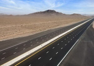 مدیرکل راه و شهرسازی سیستان وبلوچستان خبر داد
                بهره برداری از ۱۲۰ کیلومتر بزرگراه در سیستان و بلوچستان تا پایان امسال