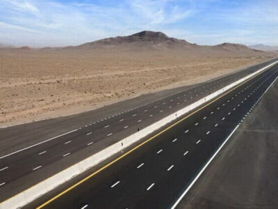 مدیرکل راه و شهرسازی سیستان وبلوچستان خبر داد
                بهره برداری از ۱۲۰ کیلومتر بزرگراه در سیستان و بلوچستان تا پایان امسال