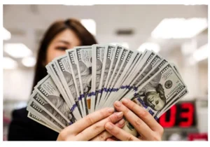 هشدار پزشکیان به بازار ارز رسید/ کانال ۲۱۰ هزار تومانی دلار نزدیک است؟