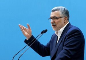 وزیر بهداشت وارد کازرون شد؛ بررسی آخرین وضعیت خدمات درمانی شهرستان