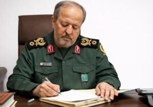پیام تبریک سرپرست وزارت دفاع در پی انتصاب فرماندهان جدید نیروهای مسلح