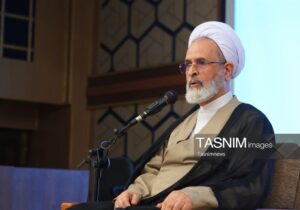 آیت‌الله اعرافی: نرم‌افزار اداره جامعه اسلامی باید از فقه استخراج شود