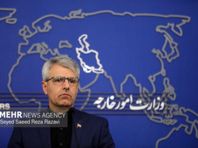 اتحادیه اروپایی نقش خود را در حد مجری اوامر آمریکا تقلیل داده است