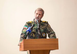امیر حاتمی: در دفاع از ایران لحظه‌ای درنگ نمی‌کنیم