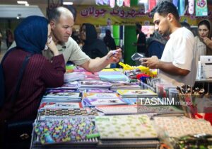 ببینید| بازار داغ لوازم‌التحریر/ دفتر ۳۵ هزاری به ۱۸۰  هزار تومان رسید