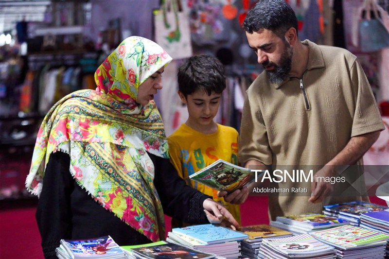 ببینید| بازار داغ لوازم‌التحریر/ دفتر 35 هزاری به 180 هزار تومان رسید