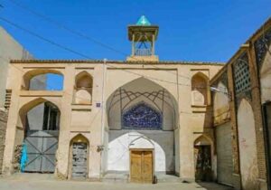 بقعه شهشهان؛آرامگاهی که شاه محمد برای عارف به دار آویخته ساخت