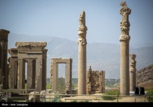تختجمشید در محاصره طرحهای شهری