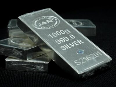 حجم مبادلات شمش نقره در بورس کالا از ۲۰۰ تن عبور کرد
