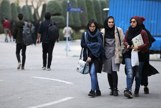 دانش‌آموزان سهمیه‌ای‌ و مدارس خاص صندلی‌های دانشگاه‌های دولتی را درو می‌کنند؛ هزینه آمادگی برای امتحانات نهایی به هزینه‌های کنکور اضافه شد
