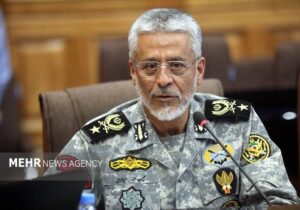 دریادار سیاری: توان بازدارندگی کشور افزایش یافته است