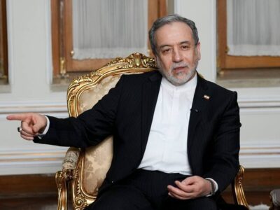 دیدار سرکنسول ایران در کازان با عراقچی