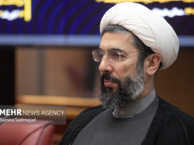 رستمی: استاد بسیجی باید جریان‌های علمی کشور را به حرکت درآورد