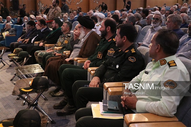 روایت تسنیم از دیدار تاریخی رزمندگان دفاع مقدس/هنوز بوی جبهه میآید اخبار کرج , اخبار استان البرز , شهدای دفاع مقدس , خاطرات دفاع مقدس ,