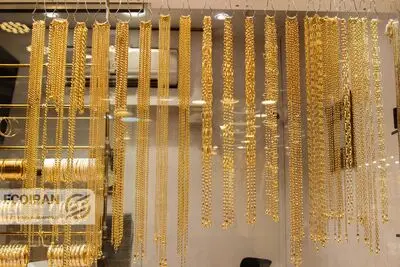 سیگنال سفر قطریها و مذاکرات هرمز به بازار رسید/ سکه 4.5 میلیون ریخت/ دلار به 220 هزار تومان میرسد؟ حرکت جدید بانک مرکزی در بازار طلا/ ترمز قیمت دلار و سکه کشیده شد؟