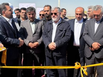 ظرفیت نیروگاه‌های خورشیدی تهران از ۲۳ به بیش از ۴۰۰ مگاوات رسید