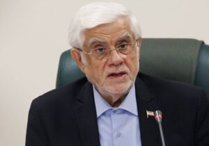 عارف: تجهیزات به کار رفته در دوجنگ اخیر در انحصار ایران بود