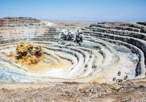 معادن زیر فشار چندگانه/ برق و سوخت نیست، ماشین‌آلات فرسوده‌اند!