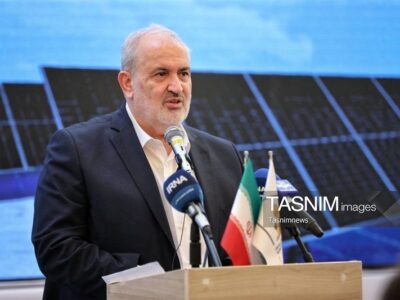 نیروگاه ۱۰ مگاواتی پاکدشت آغاز مسیر توسعه هزار مگاوات انرژی خورشیدی