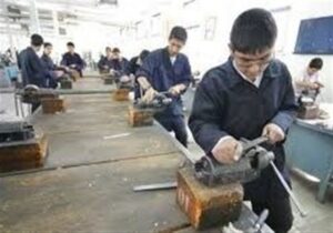 وقتی مدرک جای مهارت را میگیرد، بیکاری ماندگار میشود