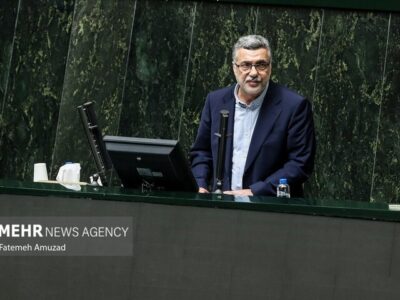 ۱۵۷ سوال از وزیر بهداشت؛ ظفرقندی به مجلس می رود