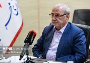 حاجی‌دلیگانی: قرار نبود دلار بر همه شئونات زندگی مردم سایه بیندازد