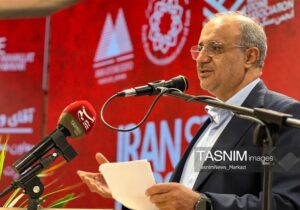 ظرفیت ۳٫۵ میلیارد تنی سنگ تزئینی ایران؛ صادرات فقط ۲۳۰ میلیون دلار است