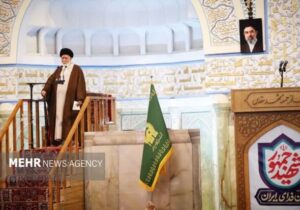 علم الهدی:دشمن درصدد انتقال جنگ به عرصه‌های اقتصادی و فرهنگی است