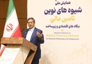 همتی: رشد نقدینگی کنترل شد/ فعالیت‌های اقتصادی ایران متوقف نیست