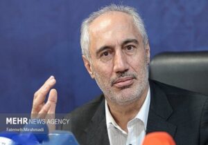 پورمحمدی: احتمال افزایش حقوق‌ها در بودجه آذرماه بررسی می‌شود